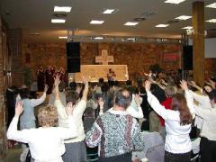 Je mi uzdravil koleno.